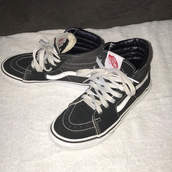 Vans - Picture 2 of 3